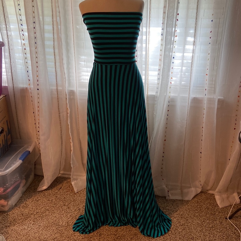 EUC Jersey Strapless Maxi Dress